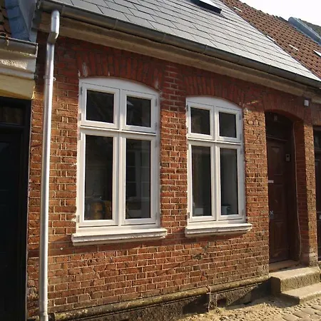 Holiday home Peder Dovns Slippe